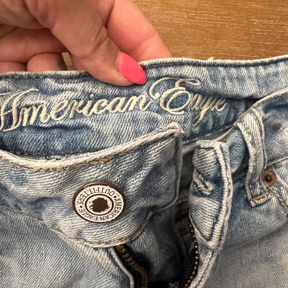 American Eagle Denim Shorts - Picture 2 of 3